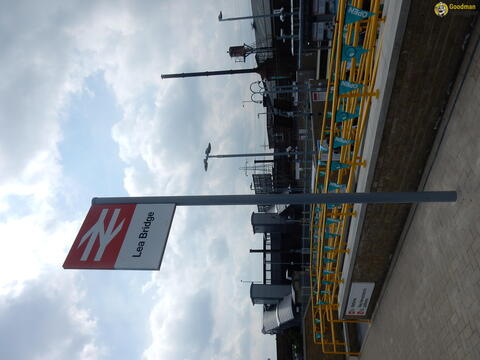 Lea Bridge E10 Handyman